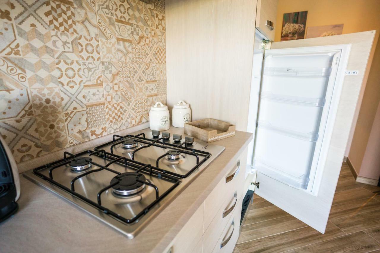 Sisters In Law Guesthouse Monopoli Dış mekan fotoğraf